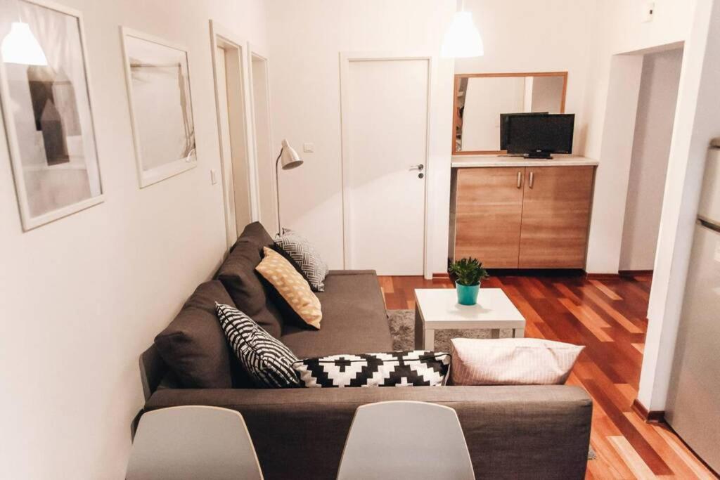 Cosy apartment in a quiet neighborhood Zadar Extérieur photo